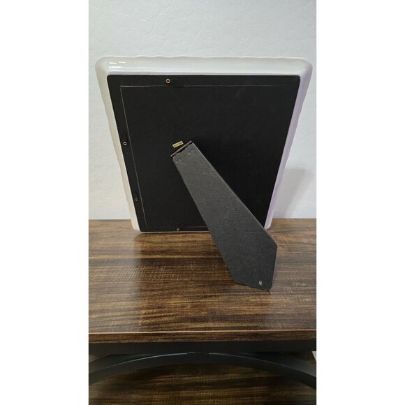 Towle Silversmiths White Ceramic 8x10 Signature Photo Frame With Elegant Embosse - Picture 5 of 7